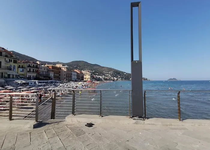 Apartament Da Amente Alassio
